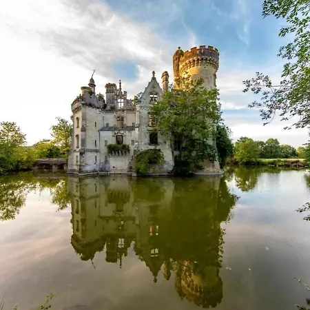 Maison De Charme Avec Jardin Aux Trois-moutiers, 116 M², 6 Pers. Les-Trois-Moutiers