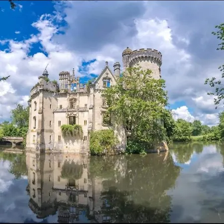Maison De Charme Avec Jardin Aux Trois-moutiers, 116 M², 6 Pers. * Les-Trois-Moutiers