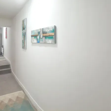Prázdninový dům Maison De Charme Avec Jardin Aux Trois-moutiers, 116 M², 6 Pers. *