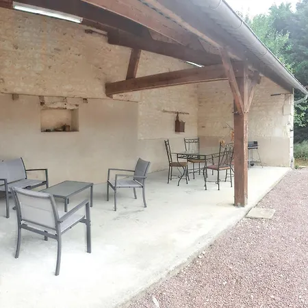 Maison De Charme Avec Jardin Aux Trois-moutiers, 116 M², 6 Pers.