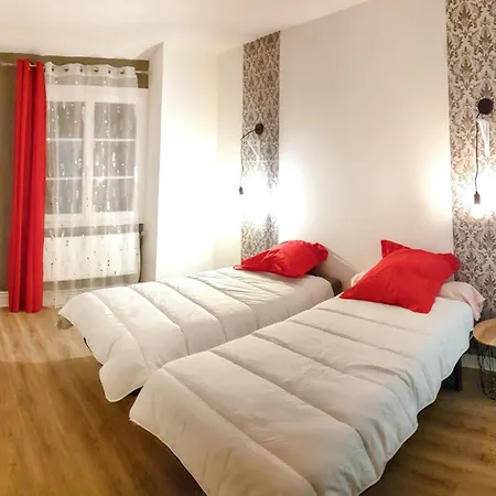 Maison De Charme Avec Jardin Aux Trois-moutiers, 116 M², 6 Pers. Les-Trois-Moutiers