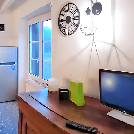 Maison De Charme Avec Jardin Aux Trois-moutiers, 116 M², 6 Pers.