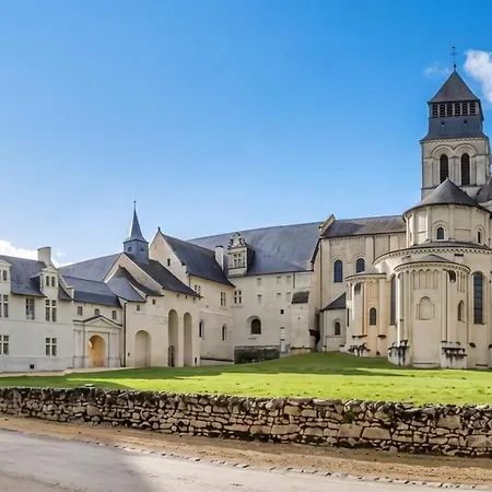 Prázdninový dům Maison De Charme Avec Jardin Aux Trois-moutiers, 116 M², 6 Pers. Les-Trois-Moutiers