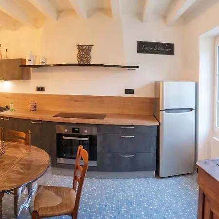 Maison De Charme Avec Jardin Aux Trois-moutiers, 116 M², 6 Pers. Prázdninový dům