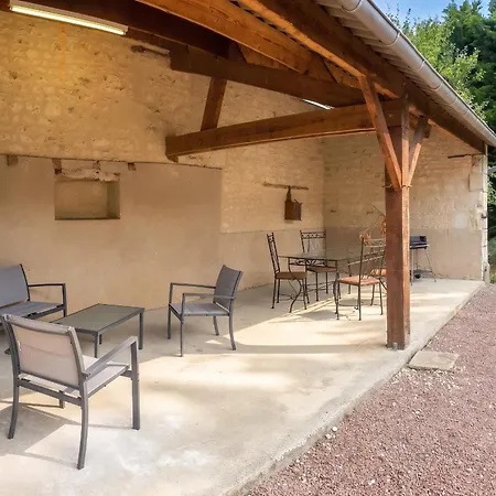 Maison De Charme Avec Jardin Aux Trois-moutiers, 116 M², 6 Pers. Feriehus *