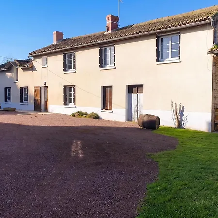 Maison De Charme Avec Jardin Aux Trois-moutiers, 116 M², 6 Pers. Les-Trois-Moutiers